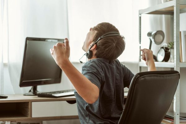 blog-tech-neck dolor de espalda